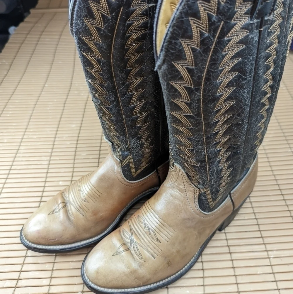 Laredo Boots Mens cognac brown and black shaft 14